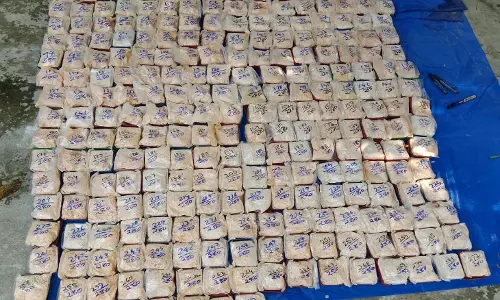 ड्रग्स के खिलाफ बड़ा अभियान, पुलिस ने 25 किलो अफीम समेत 8 संदिग्ध तस्करों को पकड़ा