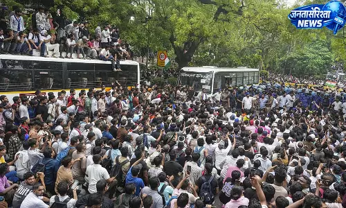 जंतर-मंतर के छात्र आंदोलन ने कश्मीर के युवाओं में छेड़ी नई बहस जंतर-मंतर के छात्र आंदोलन ने कश्मीर के युवाओं में छेड़ी नई बहस