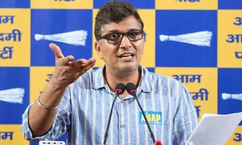 New Delhi: दिल्ली दवा घोटाला मामला गरमाया, अहम फाइलें गायब होने का आरोप