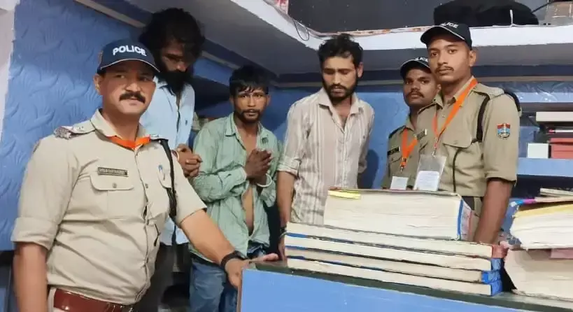 Haridwar: कांवड़ यात्रा में पुलिस अलर्ट, तीन युवकों से बैग और मोबाइल बरामद