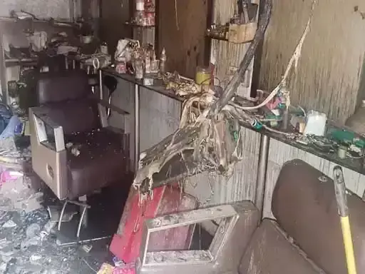Faridabad: फरीदाबाद कॉस्मेटिक दुकान में लगी आग, दमकल ने पाया काबू