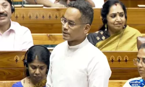 गोगोई का BJP पर हमला, पाकिस्तान से युद्ध जीतकर लौटे हों जैसे प्रधान का स्वागत किया