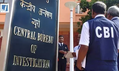 रिश्वत के मामले में सीबीआई का एक्शन, एई और दो अन्य लोग गिरफ्तार
