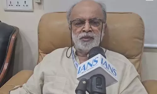 E20 पेट्रोल नीति पर बोले प्रो. अनिरुद्ध पंडित, कहा 20% एथेनॉल मिश्रण से इंजन पर बड़ा खतरा नहीं