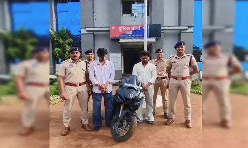 इंस्टाग्राम पर वायरल वीडियो के बाद बाइक चालक पर कार्रवाई
