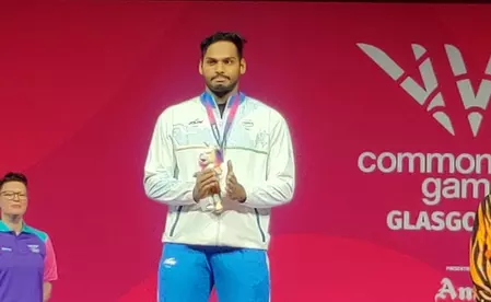 कॉमनवेल्थ गेम्स 2026: वेटलिफ्टर वल्लूरी अजय बाबू ने स्नैच में रिकॉर्ड बनाया, खेल मंत्री सहित कई नेताओं ने दी बधाई कॉमनवेल्थ गेम्स 2026: वेटलिफ्टर वल्लूरी अजय बाबू ने स्नैच में रिकॉर्ड बनाया, खेल मंत्री सहित कई नेताओं ने दी बधाई