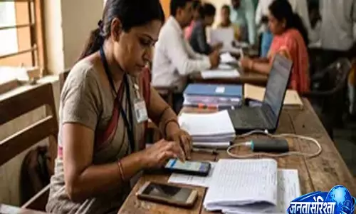 दिल्ली वोटर लिस्ट अपडेट: मूल फॉर्म में त्रुटि, मतदाताओं ने मांगी सुधार की मदद
