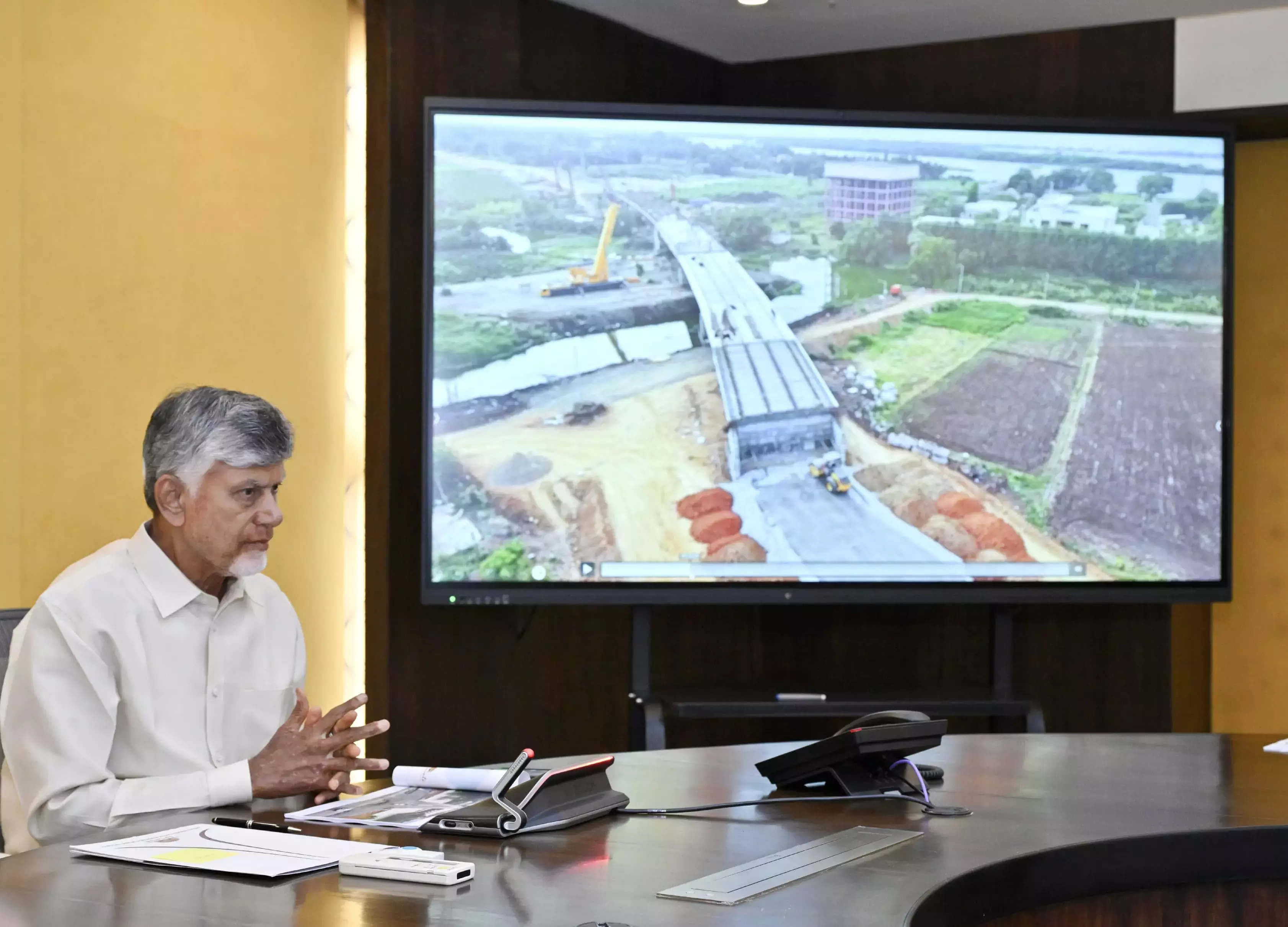 Andhra: पूंजीगत कार्यों को गति पकड़नी चाहिए, सीएम नायडू कहते हैं