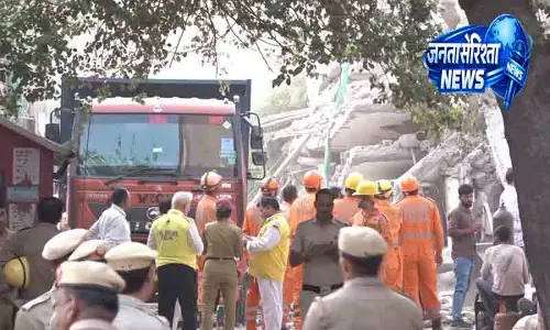 Delhi साकेत बिल्डिंग हादसे में MCD जिम्मेदार