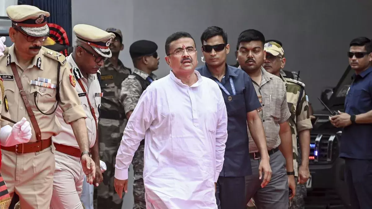 Kolkata: अवैध टोल और सिंडिकेट पर शिकंजा, शिकायत के लिए हेल्पलाइन शुरू