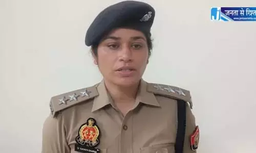 पुलिस से मुठभेड़ के बाद 3 गो-तस्कर गिरफ्तार, अवैध हथियार बरामद