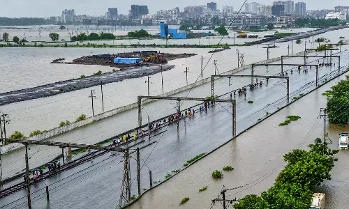 Mumbai: पालघर बाढ़ प्रभावितों को राहत के लिए सरकार ने बनाई योजना