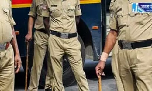 क्रिकेट मैदान में मिला कटा हुआ इंसान का सिर, जांच में जुटी पुलिस