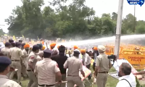 अमृतपाल सिंह की रिहाई की मांग पर चंडीगढ़-मोहाली बॉर्डर पर प्रदर्शन