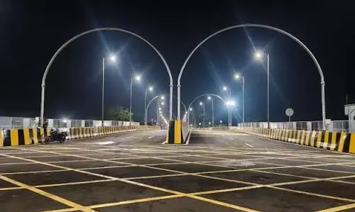 महाराष्ट्र में मजबूत हो रहा इंफ्रास्ट्रक्चर, सुरक्षित यात्रा को मिल रही नई रफ्तार