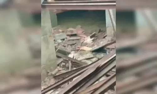 दादरी के पल्ला गांव में निर्माणाधीन मकान भरभराकर गिरा, टला बड़ा हादसा