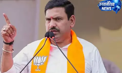 2028 में कांग्रेस 50-60 सीटों पर सिमटेगी: Vijayendra 2028 में कांग्रेस 50-60 सीटों पर सिमटेगी: Vijayendra
