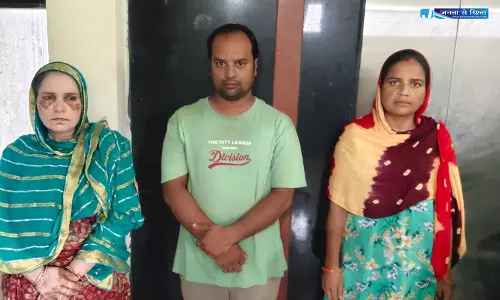 खुदाई में मिला पुराना सोना बताकर पीतल हार बेचने वाले गिरोह का पर्दाफाश, मास्टरमाइंड और 2 महिलाएं गिरफ्तार