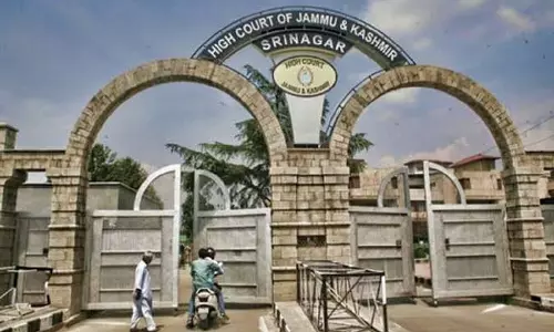 Srinagar: सेशंस कोर्ट का बड़ा आदेश, आईपीएस अधिकारी पर अवमानना कार्रवाई निरस्त
