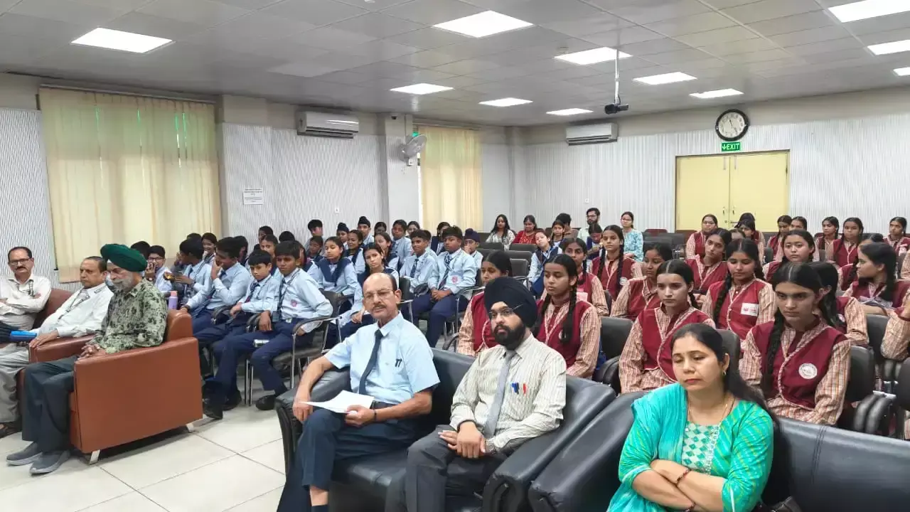 Dehradun: राष्ट्रीय पशु दिवस पर बाघ संरक्षण को लेकर जागरूकता का संदेश