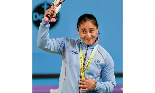 राष्ट्रपति मुर्मू ने CWG 2026 के रजत पदक के लिए गुलवीर सिंह, हरजिंदर कौर की सराहना की राष्ट्रपति मुर्मू ने CWG 2026 के रजत पदक के लिए गुलवीर सिंह, हरजिंदर कौर की सराहना की