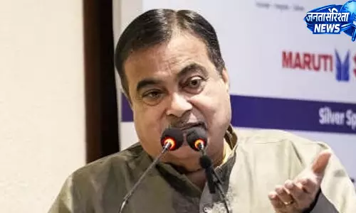E20 पेट्रोल को लेकर सरकार की चेतावनी, BS-III वाहनों में बदलाव संभव E20 पेट्रोल को लेकर सरकार की चेतावनी, BS-III वाहनों में बदलाव संभव
