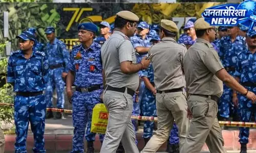 दिल्ली प्रदर्शन में गोली की खबर निकली फर्जी, पुलिस ने अफवाहों पर दी चेतावनी
