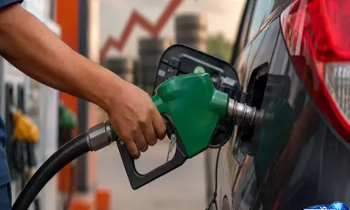 फिर बढ़े ईंधन के रेट, पेट्रोल और डीजल खरीदना हुआ महंगा
