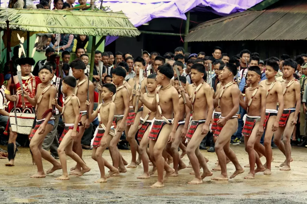 लोंगसा गाँव 2026 के त्सुंगरेमोंग फेस्टिवल की तैयारी कर रहा लोंगसा गाँव 2026 के त्सुंगरेमोंग फेस्टिवल की तैयारी कर रहा
