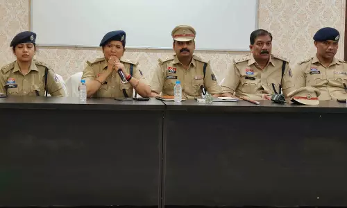 डीसीपी डॉ. अर्चना झा ने NGO के साथ बनाई नई रणनीति डीसीपी डॉ. अर्चना झा ने NGO के साथ बनाई नई रणनीति