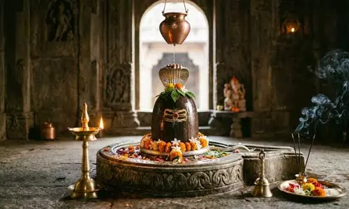 सावन 2026 की शुरुआत कल से, जानें शिव पूजा के लिए सही समय और भोग सावन 2026 की शुरुआत कल से, जानें शिव पूजा के लिए सही समय और भोग