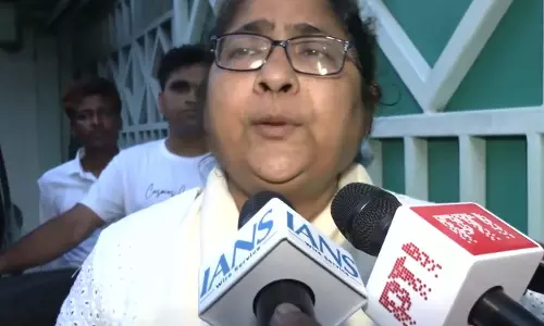 किसी भी राजनीतिक दल का झंडा जलाना गलत, प्रशासन करे सख्त कार्रवाई: टीएमसी सांसद डोला सेन किसी भी राजनीतिक दल का झंडा जलाना गलत, प्रशासन करे सख्त कार्रवाई: टीएमसी सांसद डोला सेन