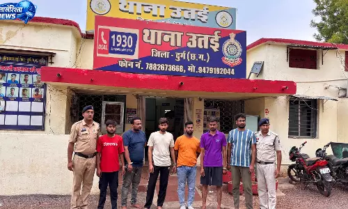 CG BREAKING: साइबर अपराधियों पर बड़ा प्रहार, 122 गिरफ्तार CG BREAKING: साइबर अपराधियों पर बड़ा प्रहार, 122 गिरफ्तार