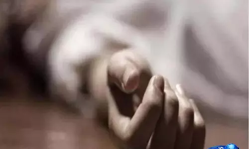 नोएडा में नाले से बुजुर्ग का शव बरामद, इलाके में हड़कंप