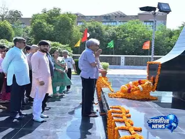 Rohtak में शहीदों को दी गई श्रद्धांजलि Rohtak में शहीदों को दी गई श्रद्धांजलि