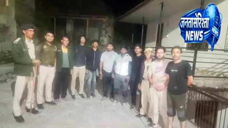 Dharamsala रेस्क्यू ऑपरेशन में मणिमहेश के 5 तीर्थयात्रियों की जान बची Dharamsala रेस्क्यू ऑपरेशन में मणिमहेश के 5 तीर्थयात्रियों की जान बची