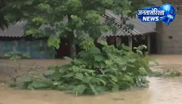 Bhubaneswar बाढ़ से प्रभावित लोगों के सुरक्षित निकासी के आदेश जारी Bhubaneswar बाढ़ से प्रभावित लोगों के सुरक्षित निकासी के आदेश जारी