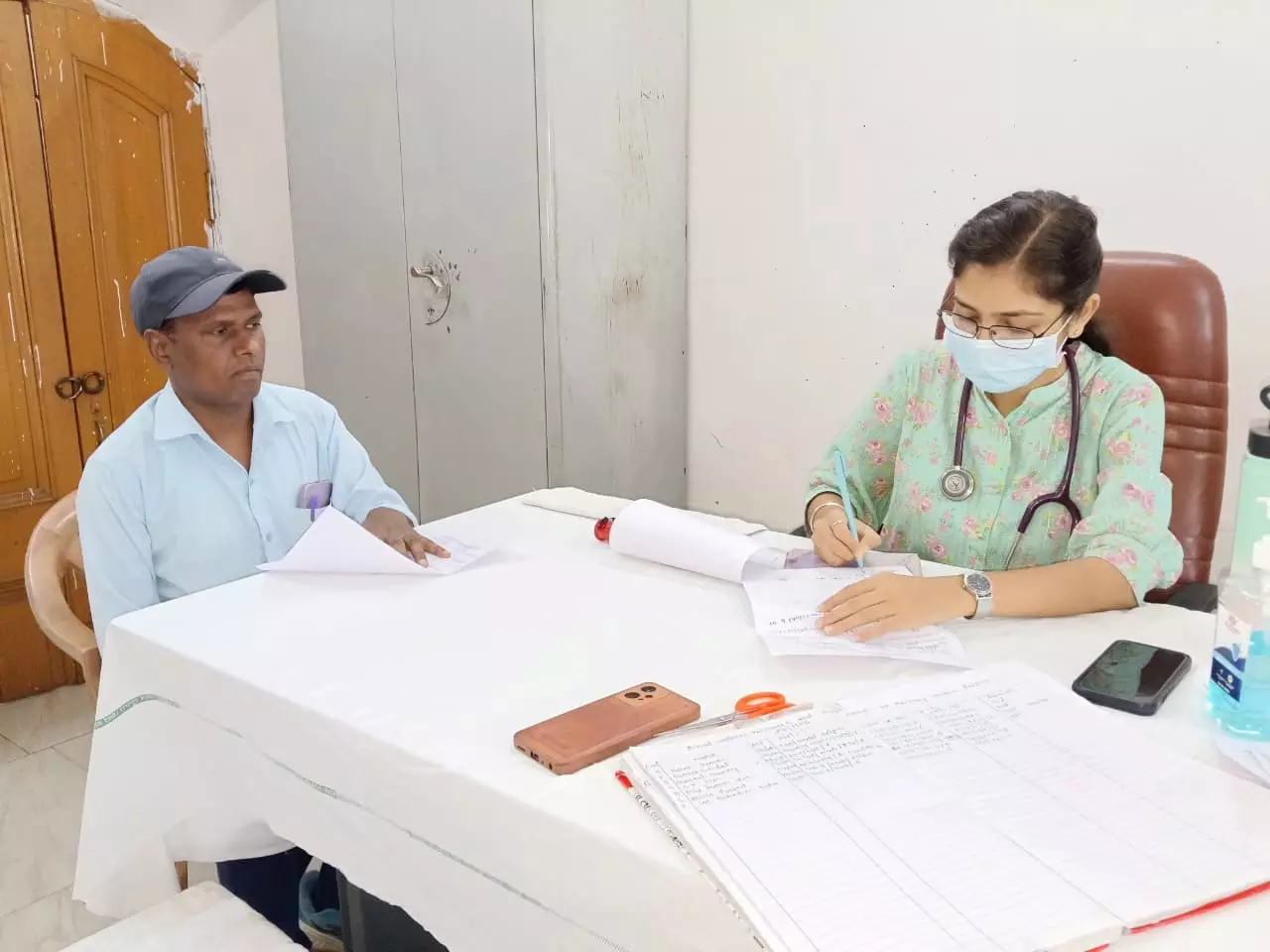 रायपुर रेलवे स्टेशन पर बहुउद्देशीय स्वास्थ्य अभियान का आयोजन रायपुर रेलवे स्टेशन पर बहुउद्देशीय स्वास्थ्य अभियान का आयोजन