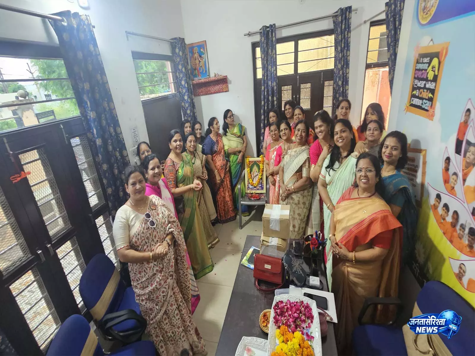 गुरु पूर्णिमा पर माहेश्वरी महिला संगठन ने किया गुरुजनों का सम्मान, दिव्यांग बच्चों संग बांटी खुशियां गुरु पूर्णिमा पर माहेश्वरी महिला संगठन ने किया गुरुजनों का सम्मान, दिव्यांग बच्चों संग बांटी खुशियां