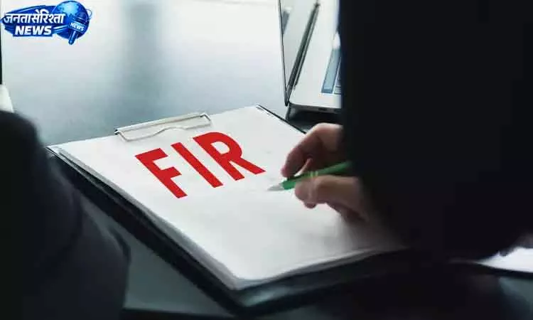 प्रॉपर्टी डीलर पर बंदूक की नोक पर जमीन हड़पने का आरोप, FIR दर्ज प्रॉपर्टी डीलर पर बंदूक की नोक पर जमीन हड़पने का आरोप, FIR दर्ज