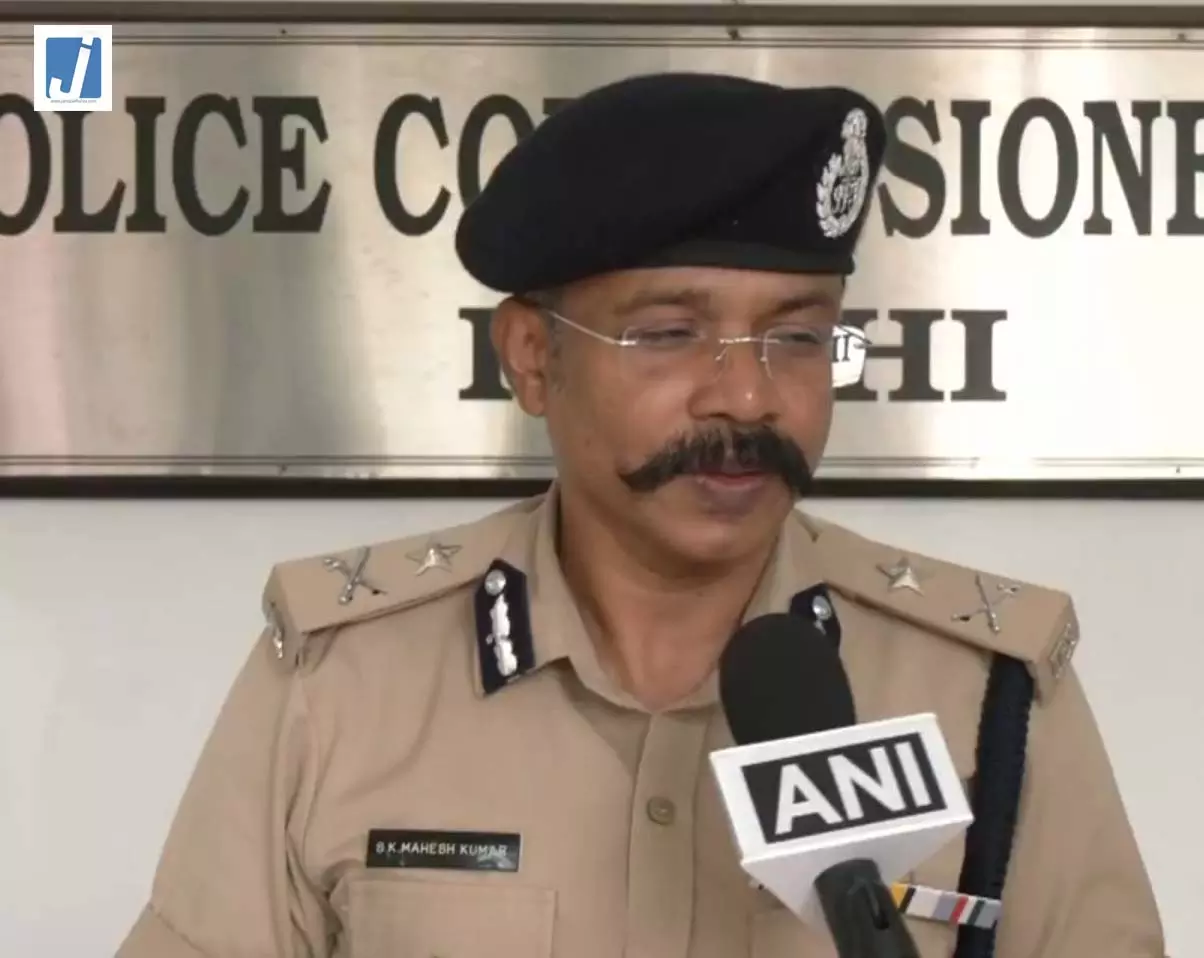 कोच्चि पुलिस का ऑपरेशन तूफान, 550 किलो गांजा और 2.5 किलो एमडीएमए नष्ट कोच्चि पुलिस का ऑपरेशन तूफान, 550 किलो गांजा और 2.5 किलो एमडीएमए नष्ट