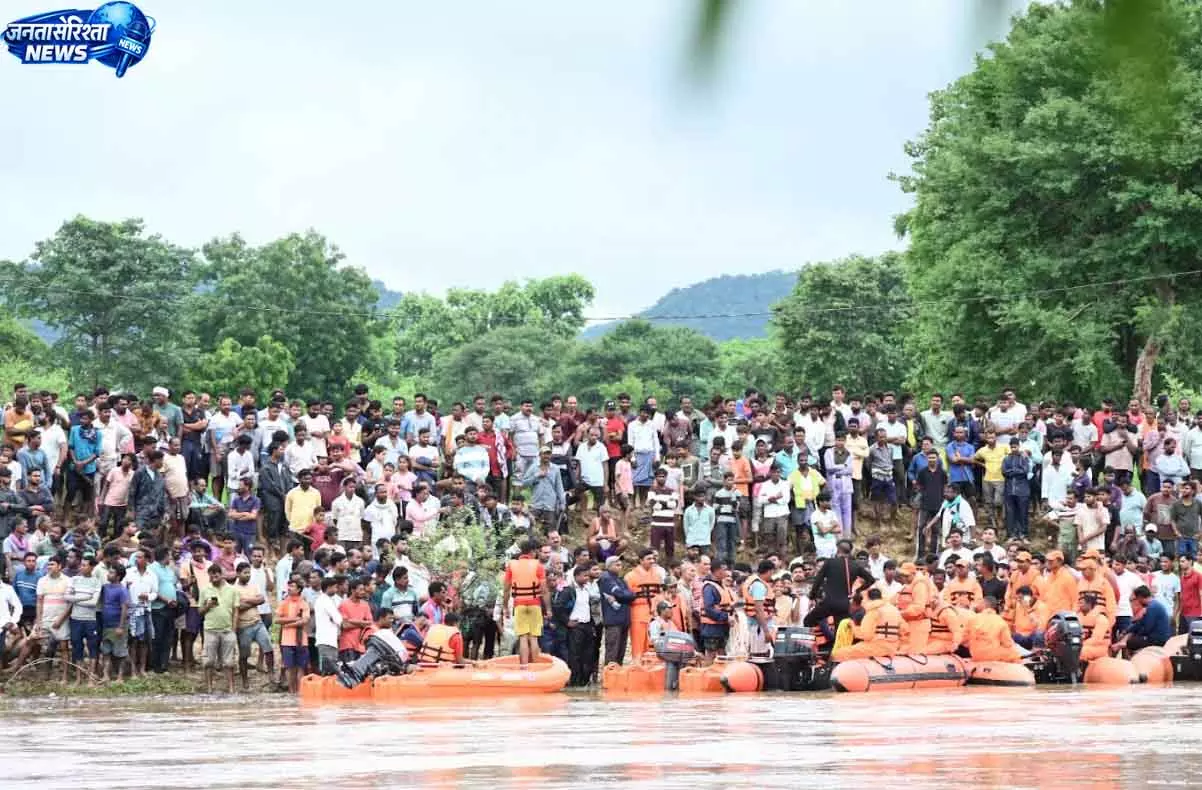 लातनाला के पानी में डूबे पति पत्नी के जीवन का हुआ हृदय विदारक अंत लातनाला के पानी में डूबे पति पत्नी के जीवन का हुआ हृदय विदारक अंत