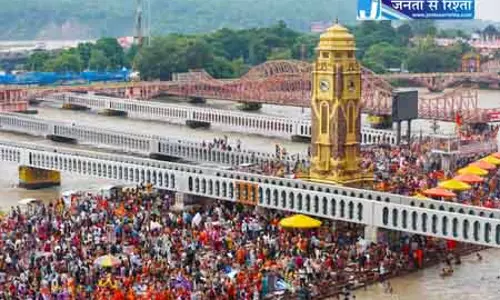 सावन के पवित्र महीने का स्वागत करने के लिए शिव मंदिरों में लगा भक्तों का तांता