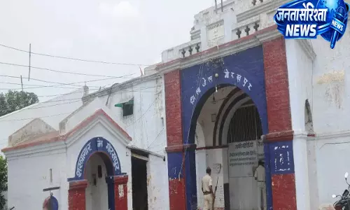 गोरखपुर जिला अस्पताल से बच्ची के अपहरण का मामला, CCTV में कैद हुई पूरी वारदात गोरखपुर जिला अस्पताल से बच्ची के अपहरण का मामला, CCTV में कैद हुई पूरी वारदात