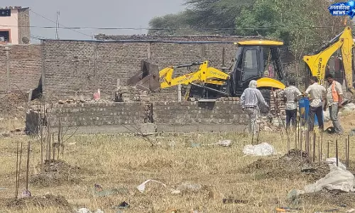 इंदौर में सरकारी जमीन पर अवैध कॉलोनी बसाने की कोशिश नाकाम इंदौर में सरकारी जमीन पर अवैध कॉलोनी बसाने की कोशिश नाकाम