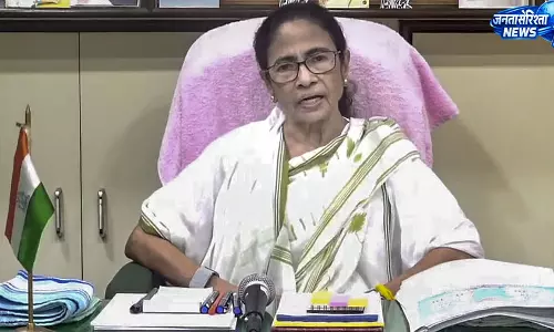 TMC विवाद पर ममता बनर्जी की चुनाव आयोग से अपील, जल्द जांच पूरी करने की मांग TMC विवाद पर ममता बनर्जी की चुनाव आयोग से अपील, जल्द जांच पूरी करने की मांग