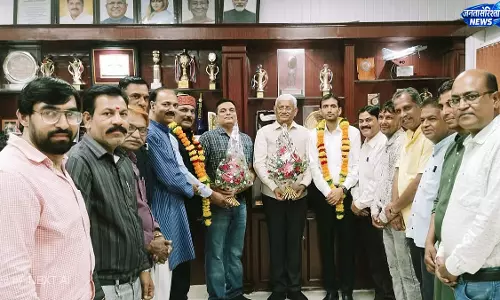 गुरु पूर्णिमा पर इंदौर के शिक्षण संस्थानों में दिखा परंपरा और आधुनिक शिक्षा का संगम गुरु पूर्णिमा पर इंदौर के शिक्षण संस्थानों में दिखा परंपरा और आधुनिक शिक्षा का संगम