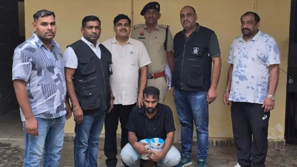 Gurugram: 814 ग्राम MDMA के साथ पायलट गिरफ्तार, जांच शुरू