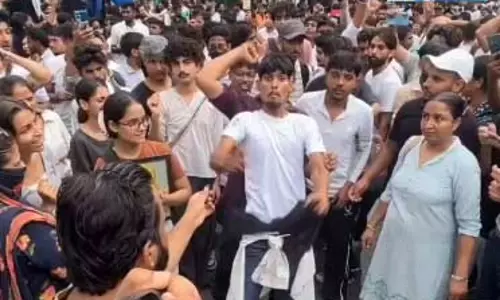 सुप्रीम कोर्ट ने CJP पर पैलेट गन इस्तेमाल के आरोप को लेकर केंद्र सरकार से मांगा जवाब