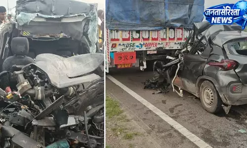 152-डी एक्सप्रेसवे पर भीषण हादसा, ट्रक से टकराई टाटा गाड़ी; तीन लोगों की मौके पर मौत